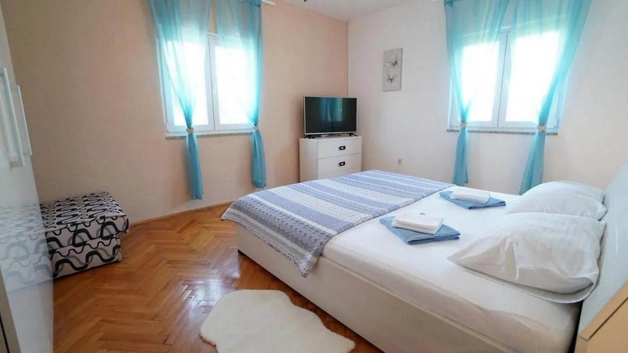 Morning Coffee Apartment Vinjerac Croatia