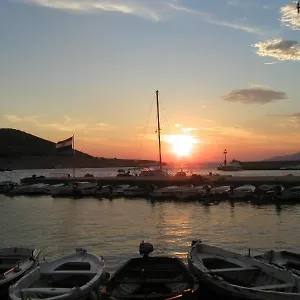 3* Aparthotel Buratovic